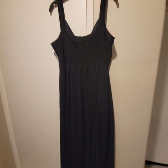 Signature by Robbie Bee Black Maxi Dress with Ruffle Detail - Picture 6 of 6